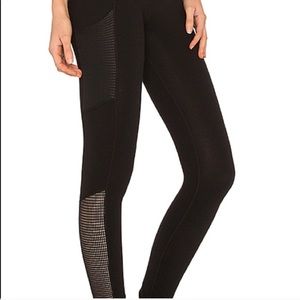 Beyond Yoga Mesh Behavior Leggings